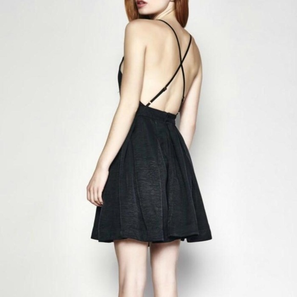 New MinkPink "take charge" open back dress - Picture 2 of 5